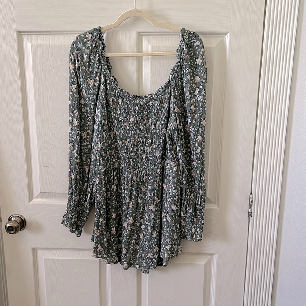 2X floral peasant top
